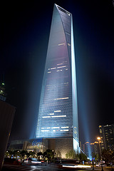Шанхайский всемирный финансовый центр (Shanghai World Financial Center)