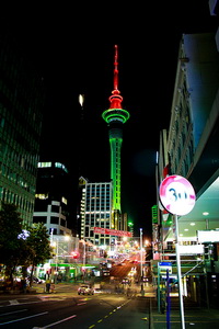 Sky Tower (Auckland) - самое высокое здание в Новой Зеландии на начало 2009 года